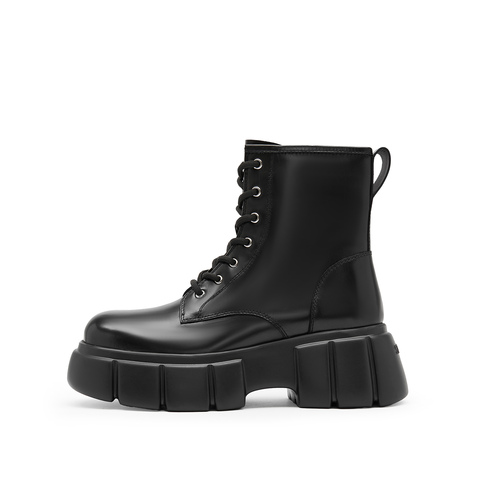 思加图2023冬季新款英伦风马丁靴短靴厚底增高时装靴黑色女靴S3009DD3