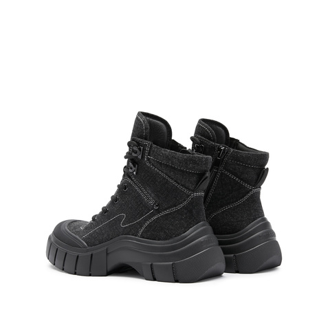 思加图2023冬季新款火星电音工装靴马丁靴短靴厚底时装靴女靴ESE02DD3