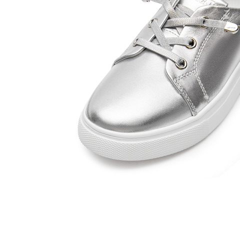 思加图2023春季新款时尚小白鞋厚底板鞋运动休闲鞋女鞋S1027AA3