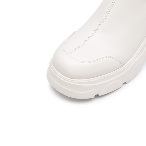 思加图2024冬季新款夜行少女弹力靴短靴厚底增高女时装靴J3453DD4