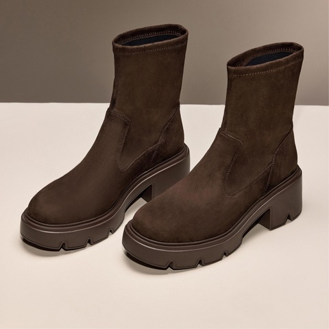 思加图2024冬季新款复古弹力靴中靴瘦瘦靴厚底增高女靴子F0512DZ4