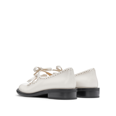 思加图2025春季新款魔法甜心玛丽珍鞋奶油鞋浅口单鞋女鞋EA716AA5