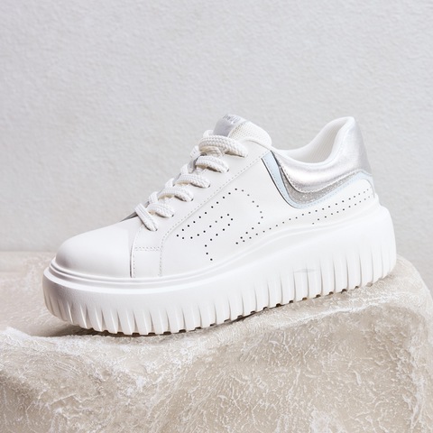 思加图2025春季新款百搭小白鞋厚底增高运动休闲鞋女鞋S8210AM5