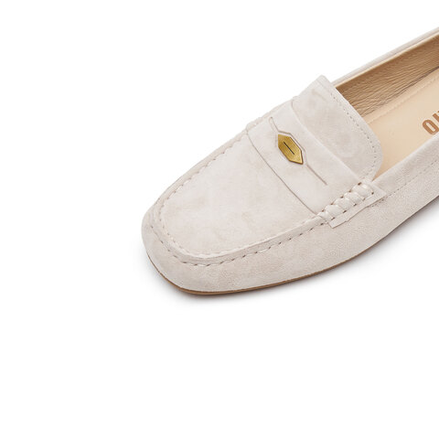 思加图2025春季新款英伦风豆豆鞋一脚蹬小皮鞋平底鞋女单鞋S5813AA5