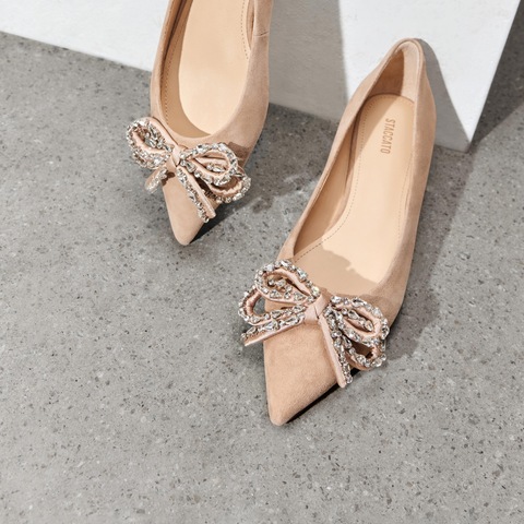 思加图2025春季新款丝绒梦境优雅通勤平底鞋单鞋浅口鞋尖头女皮鞋9A962AQ5