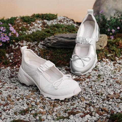 思加图2025春季新款月光蝴蝶奶油鞋玛丽珍鞋厚底浅口单鞋女鞋Y2280AQ5