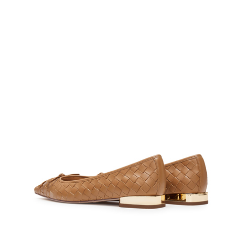 思加图2025春季新款奶油鞋平底鞋浅口鞋单鞋通勤女皮鞋EWV01AQ5