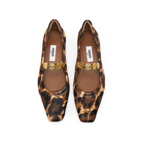 思加图2025春季新款多宝鞋玛丽珍鞋平底鞋浅口鞋法式女单鞋EWV03AQ5