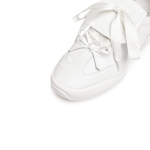 思加图2025春季新款甜美德训鞋阿甘鞋运动休闲鞋女单鞋H3647AM5