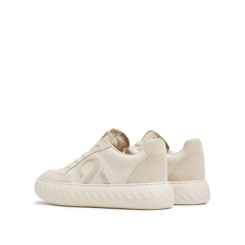 思加图2025春季新款百搭板鞋厚底运动休闲鞋系带女鞋EPC01AM5