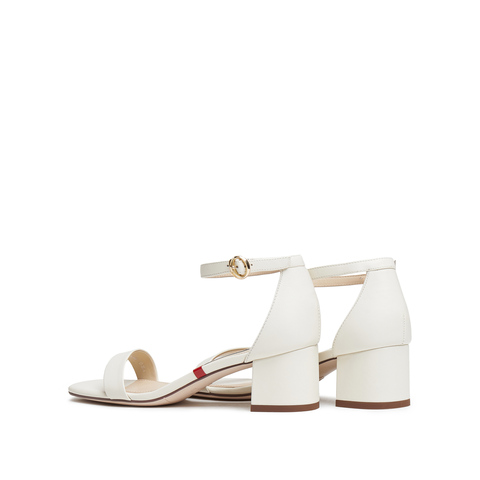 思加图2025夏季新款玛格丽特气质通勤一字带凉鞋粗跟方头女皮凉鞋EBI02BY5