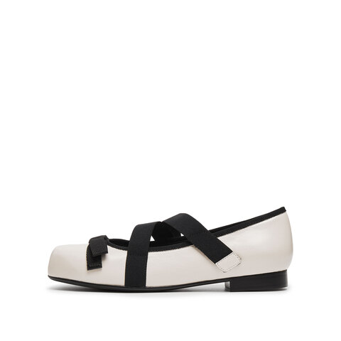 思加图2025秋季新款复古芭蕾舞鞋浅口鞋平底单鞋小皮鞋女鞋R2516CQ5