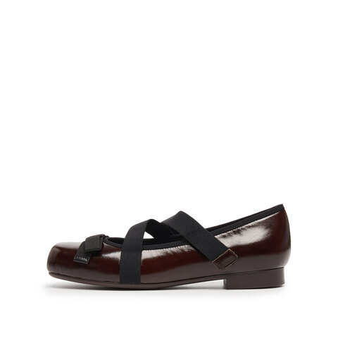 思加图2025秋季新款复古芭蕾舞鞋浅口鞋平底单鞋小皮鞋女鞋R2516CQ5