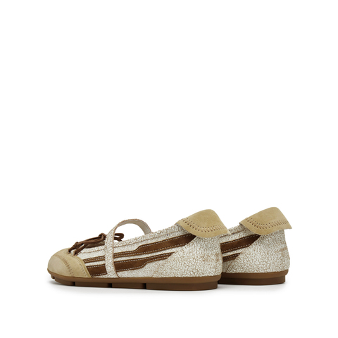 思加图2025秋季新款甜美芭蕾舞鞋浅口单鞋平底鞋减龄女鞋EG702CQ5