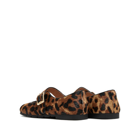 思加图2025秋季新款复古法式玛丽珍鞋平底鞋浅口鞋单鞋女鞋Y2603CQ5