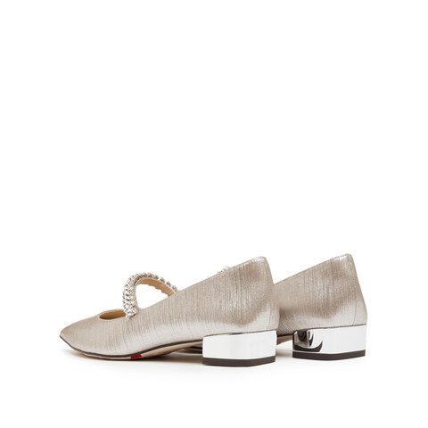 思加图2025秋季新款水星系仙女风玛丽珍鞋尖头浅口单鞋女鞋EG423CQ5