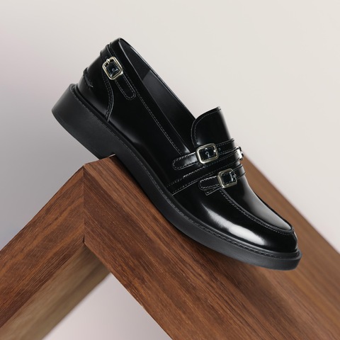 思加图2025秋季新款黑胶夜曲英伦风乐福鞋一脚蹬皮鞋女鞋EFI07CA5