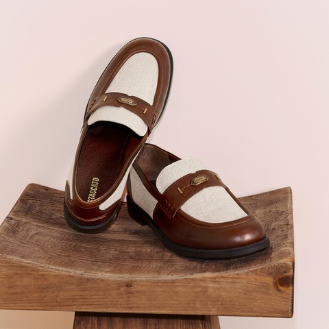 思加图2025秋季新款红茶伯爵英伦风乐福鞋一脚蹬皮鞋女鞋EHH05CA5