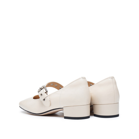 思加图2025秋季新款法式玛丽珍鞋奶油鞋浅口单鞋粗跟女鞋J7160CQ5