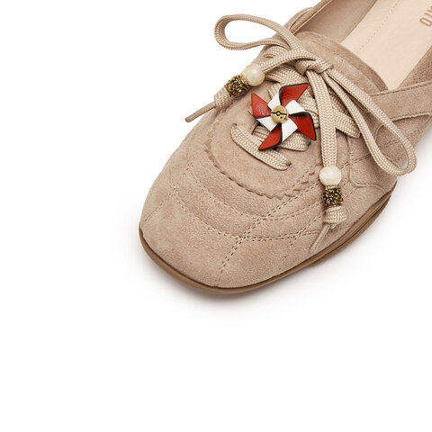 思加图2025秋季新款复古芭蕾舞鞋平底鞋单鞋女鞋子Y2661CA5