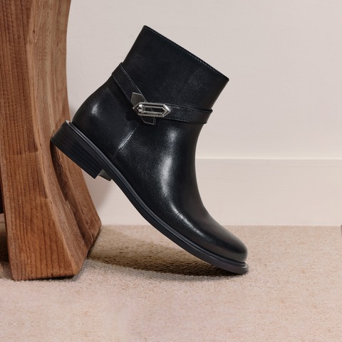 思加图2025冬季新款气质时装靴短靴粗跟黑色靴子通勤女靴EAJ47DD5