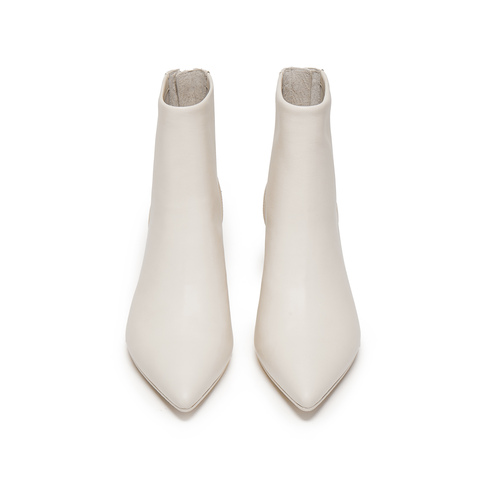 思加图2025冬季新款气质通勤奶油靴时装靴短靴粗跟女皮靴9S006DD5