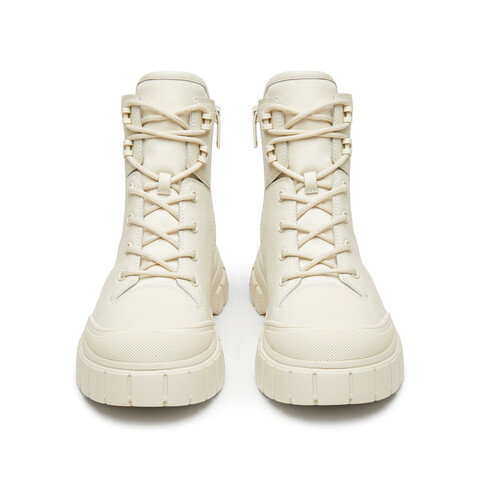 思加图2025冬季新款火星电音工装靴马丁靴短靴厚底时装靴女靴ESE02DD5