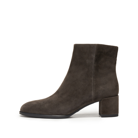 思加图2025冬季新款雾都恋人时装靴粗跟短靴气质通勤女靴EH701DD5