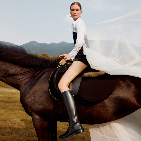 思加图2025冬季新款三重奏英伦风骑士靴长靴高靴女时装靴EAJ40DG5