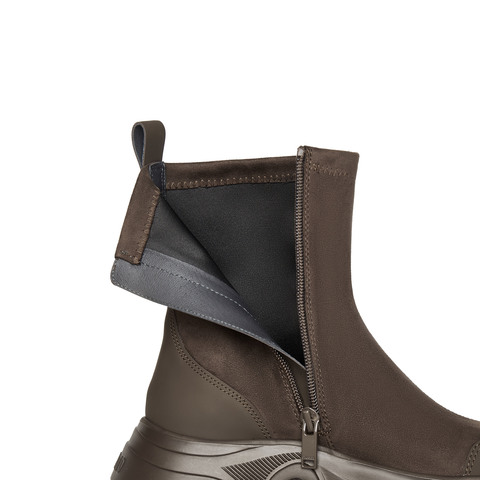 思加图2025冬季新款丝绒可可弹力靴厚底中靴瘦瘦靴女靴EFU29DZ5