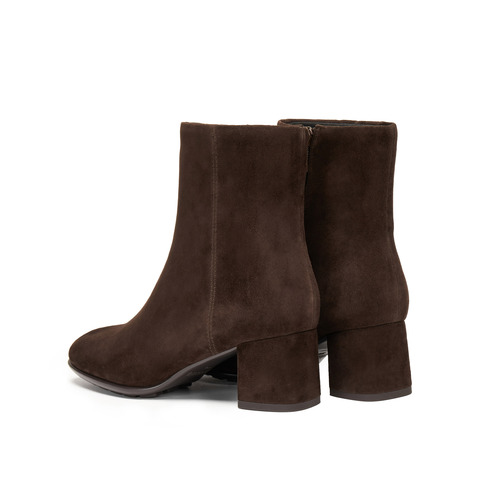 思加图2025冬季新款雾都恋人时装靴短靴粗跟复古女皮靴子EIB02DD5