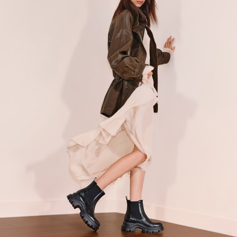 思加图2025冬季新款英伦风运动靴切尔西靴厚底增高短靴女EJA02DD5