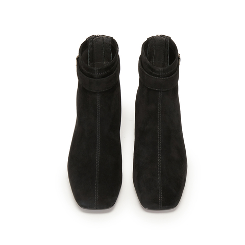 思加图2025冬季新款气质通勤时装靴短靴粗跟美拉德女靴子Y8901DD5