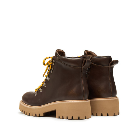 思加图2025冬季新款小黄蜂复古马丁靴工装靴短靴厚底女靴EGB53DD5