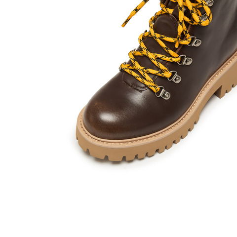 思加图2025冬季新款小黄蜂复古马丁靴工装靴短靴厚底女靴EGB53DD5