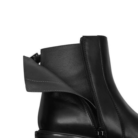 思加图2025冬季新款英伦风短靴粗跟时装靴黑色气质女靴EAJ43DD5