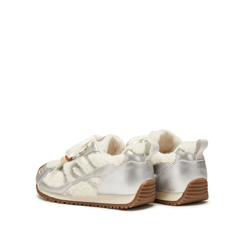 思加图2025冬季新款复古毛毛鞋加绒保暖休闲鞋平底鞋女鞋J2570DM5