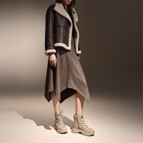 思加图2025冬季新款复古雪地靴中靴保暖厚底时装靴女靴EAH03DZ5