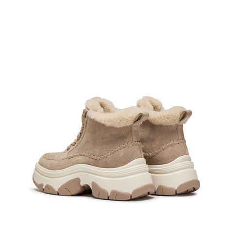 思加图2025冬季新款复古雪地靴保暖短靴厚底增高时装靴女Y9122DD5