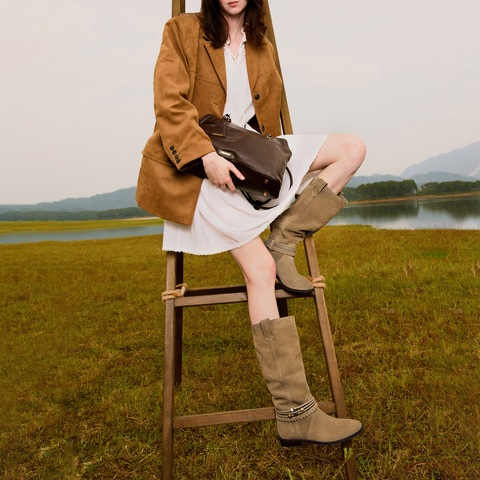 思加图2025冬季新款橙皮书托特包大容量单肩包手提包女包X8338DX5