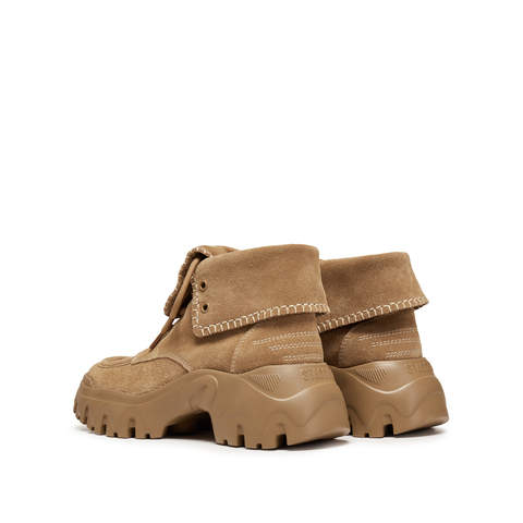 思加图2025冬季新款高岭之歌工装靴运动靴中靴厚底女户外EIX01DZ5