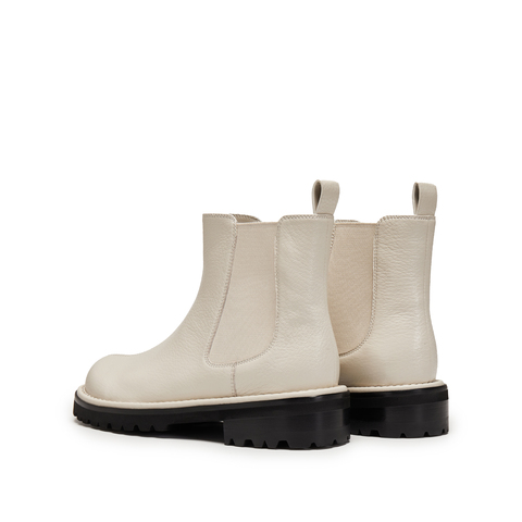 思加图2025冬季新款英伦风切尔西靴短靴时装靴粗跟女靴子B2393DD5