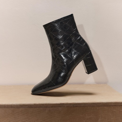 思加图2025冬季新款优雅时装靴短靴高跟靴黑色通勤女皮靴EYJ01DD5