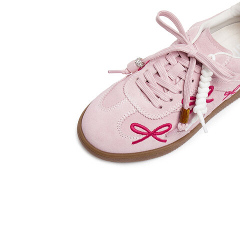 思加图2026春季新款蝴蝶音符德训鞋阿甘鞋休闲鞋平底鞋女EE933AM6