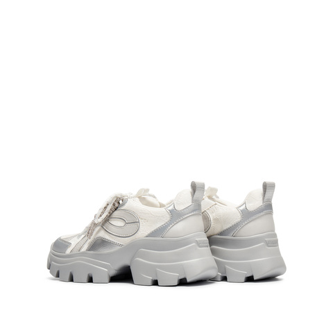 思加图2026春季新款百搭老爹鞋小白鞋厚底运动休闲鞋女鞋ECE14AM6