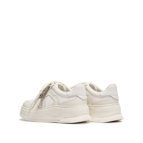 思加图2026春季新款百搭板鞋厚底增高运动休闲鞋小白鞋女L0063AM6