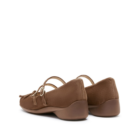 思加图2026春季新款玛丽珍鞋芭蕾舞鞋奶油鞋浅口女单鞋S6821AQ6