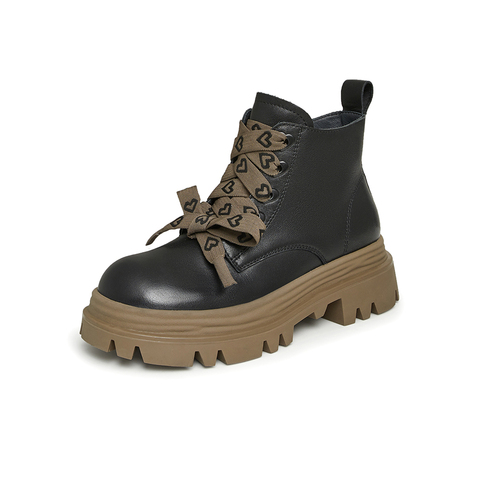 Tata/他她2023冬商场同款时尚休闲撞色甜美风女靴WE901DD3