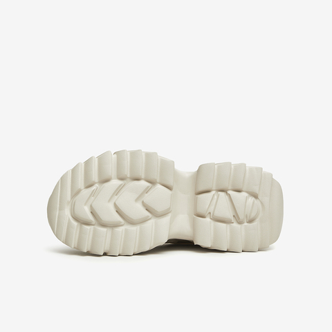 TATA/他她2024春商场同款休闲纯色时尚百搭老爹鞋女新款WH201AM4