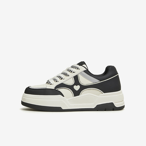 TATA/他她2024春商场同款运动潮流时尚厚底女板鞋新款WJ801AM4